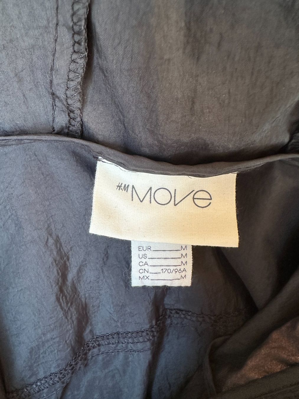 H&M Giacche: Windbreaker Jacke Windjacke H&M Move - Gr. M – Usato da Gümmenen venduto da FelizitasHermann 4
