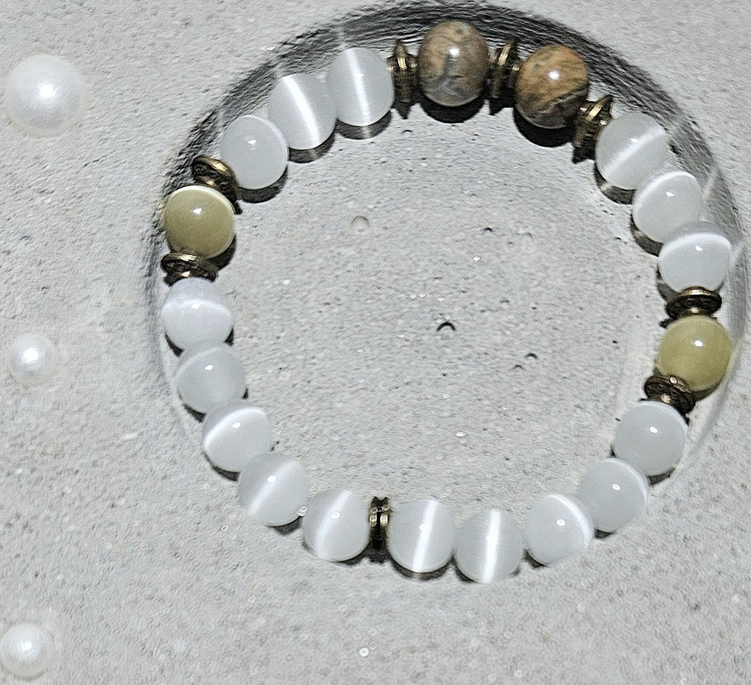 Bracciali & Braccialetti: weisse CatEye Charme Armk. - Spendenaktion – Nuovo (secondo la descrizione) da Unterkulm venduto da Nachtigall 4