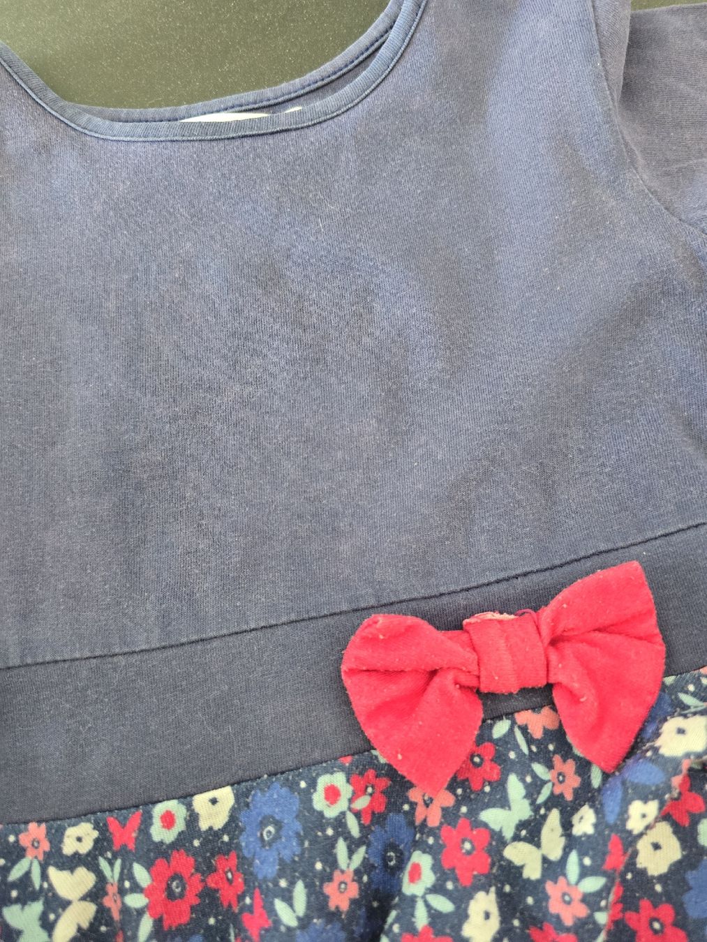 Robes et jupes: M&Co Langarmkleid Gr. 104, Blumenmuster – D'occasion à Unterentfelden par Panda-87 1