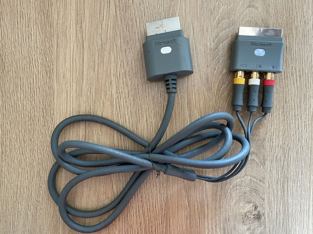 Microsoft Console: Microsoft Xbox 360 - Câble de connexion vidéo  original – Usato da Denges venduto da Ricautomotive 4