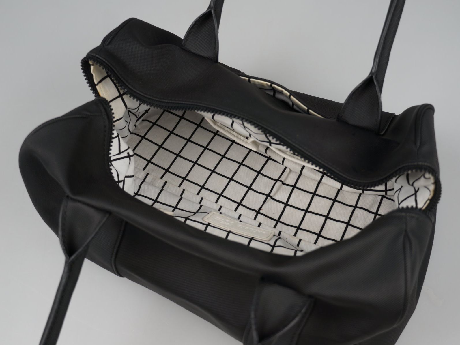 Lacoste Borse da donna: LACOSTE MID Size OverNight WEEKEND (Handtasche) – Usato da Rüti ZH venduto da Restwert_Rueti_ZH 4
