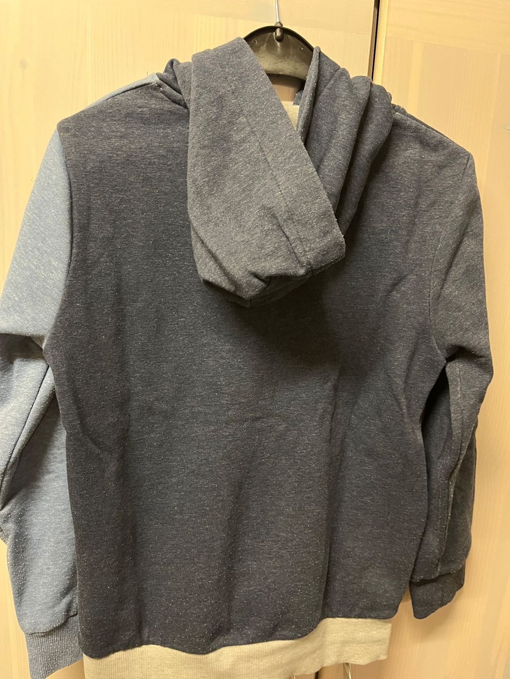 C&A Maglioni & Felpe: Kapuzenpullover, Gr. 146-152 – Usato da Gebenstorf venduto da Pphizi 1