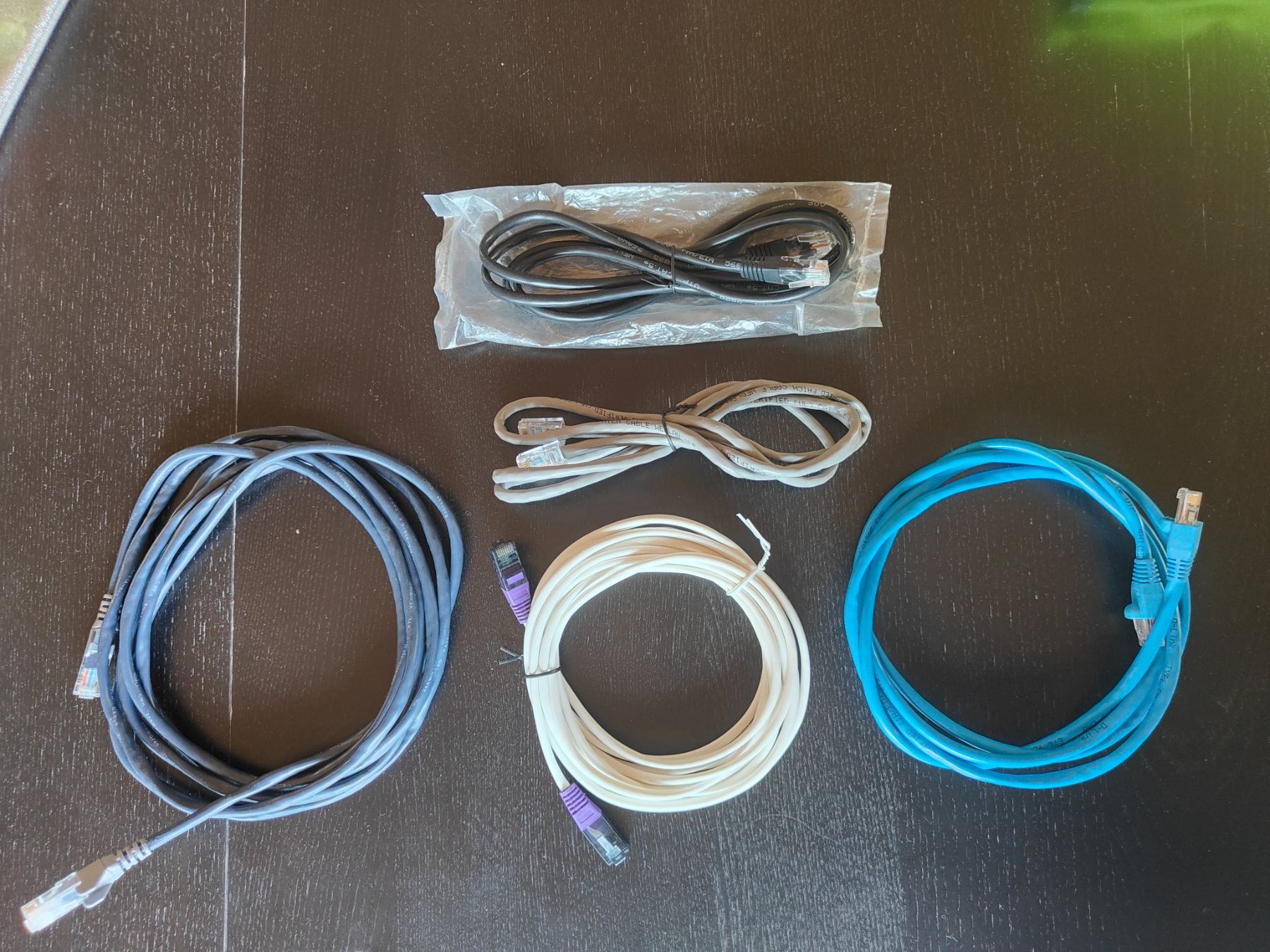 Cavi: Netzwerkkabel Ethernet Patchkabel 5 Stück – Usato da Adelboden venduto da TheOppositeSuperGreg