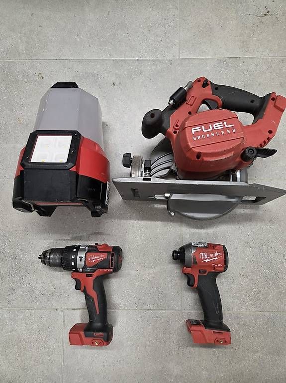 Toutes les machines: Milwaukee Akku-Maschinenset – D'occasion à Bettlach par paki84 3