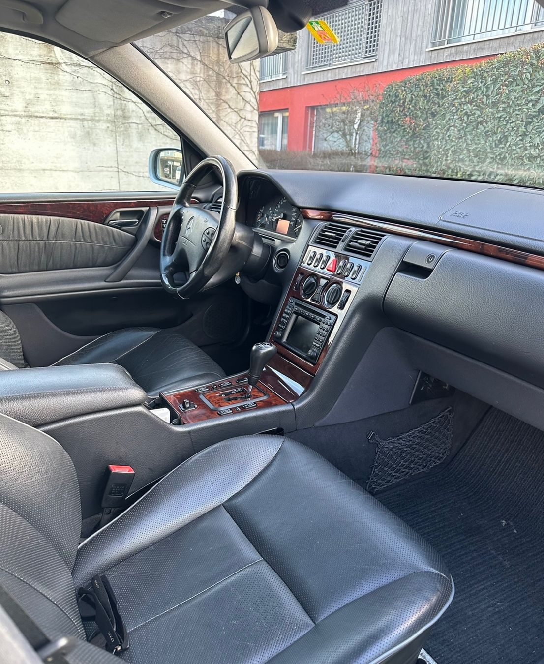 Mercedes-Benz Autos: Mercedes E270 CDI W210 Vollaustattung mit MFK – Gebraucht aus Bleienbach von  1
