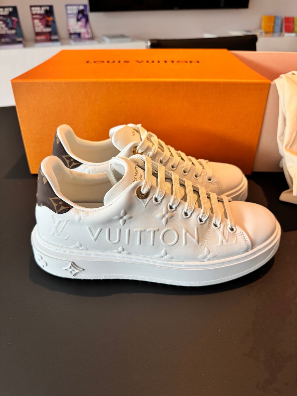 Louis Vuitton Scarpe da donna: Louis Vuitton - Time Out Sneaker Damen - Grösse 37 – Nuovo (secondo la descrizione) da Winterthur venduto da Thorben 3
