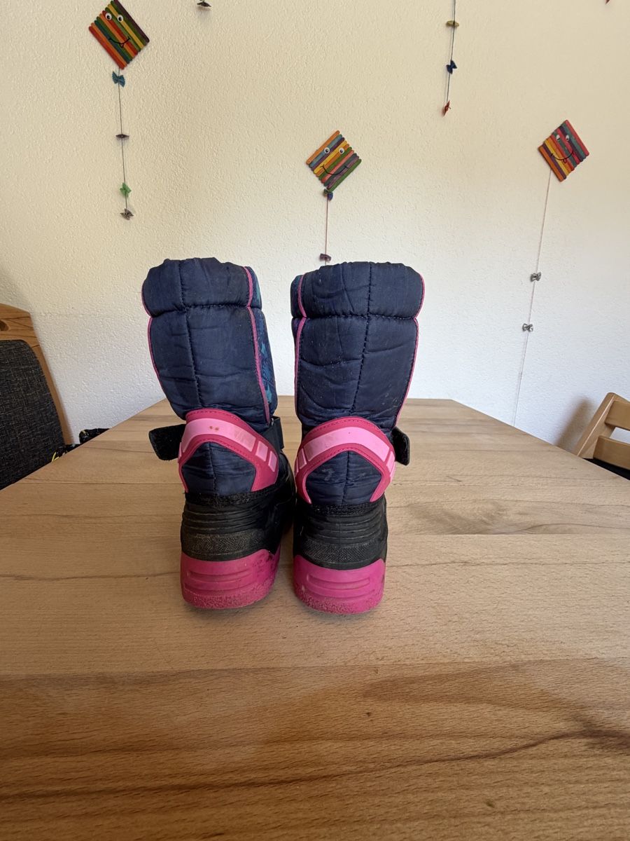 Scarpe per ragazzi: Kinder Winterstiefel Grösse 33 – Usato da Zeiningen venduto da nic_2rmd 2