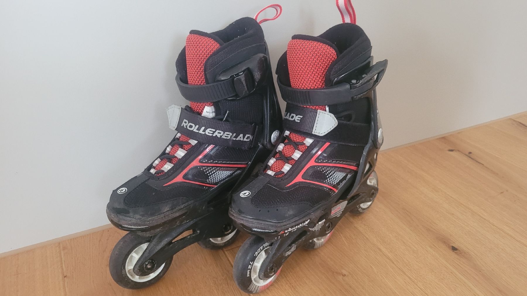 Patins à roul. & inline: Inline Skates Rollerblade Spitfire Grösse 28-32 einstellbar – D'occasion à Worb par Sibille20