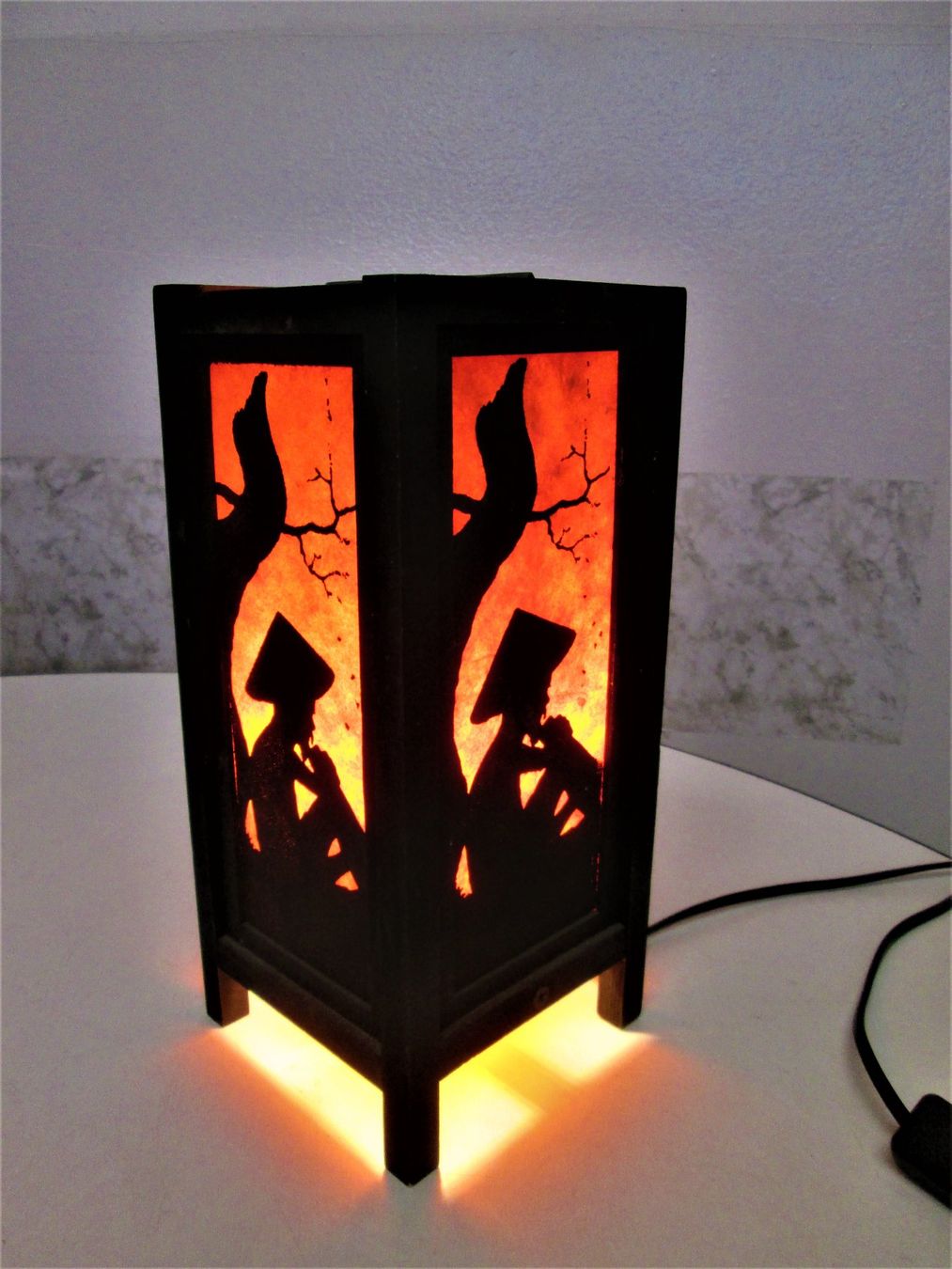 Lampes: Holzlampe – D'occasion à Sementina par babucia