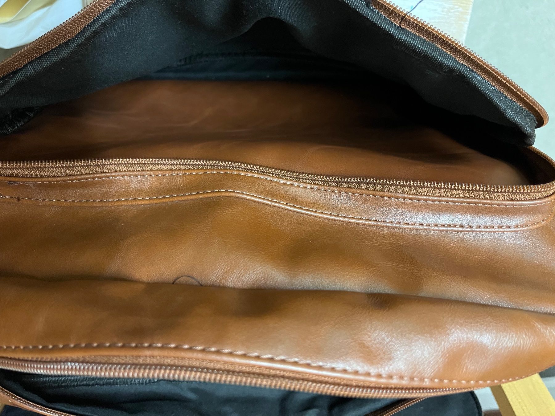 Koffer & Taschen: Braune Businesstasche / Laptoptasche Pier One cognac – Gebraucht aus Hergiswil NW von SLDM 6