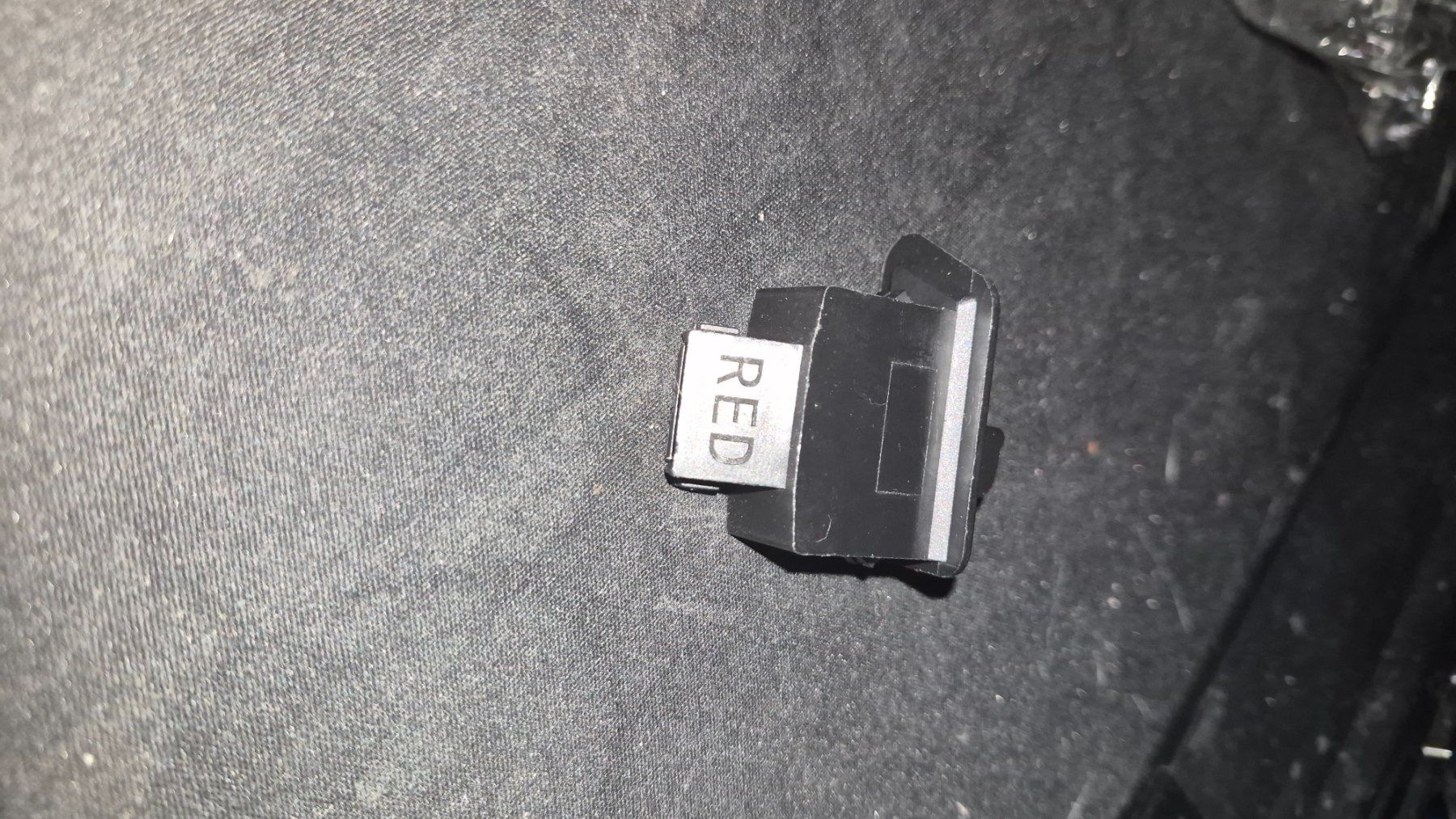 Tutti pezzi di ricambio per scooter: bouton clignotant warning pour scooter – Nuovo e nell'imballaggio originale da Carouge GE venduto da mor_89zg 1