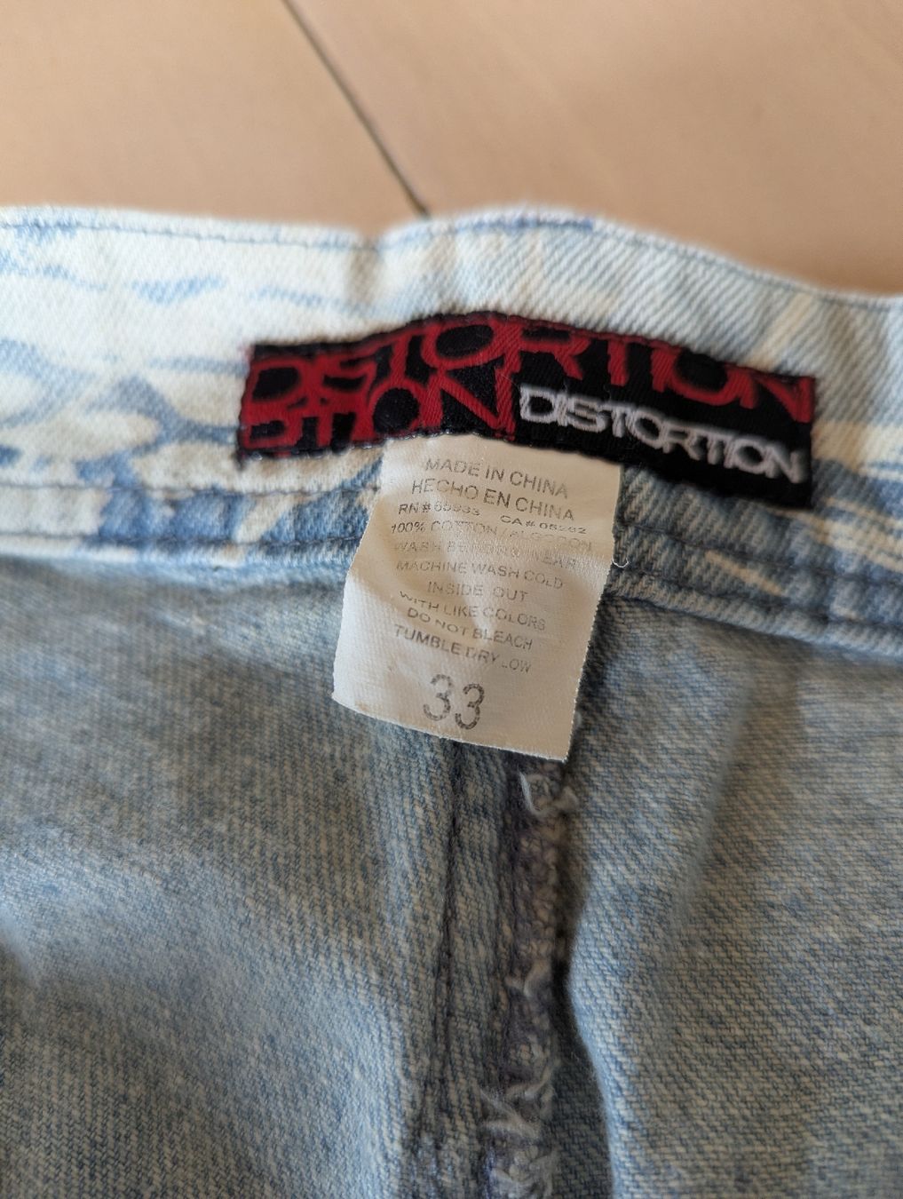 Jeans: Shorts Jeans 33 – Gebraucht aus Bettlach von Costmiri 1