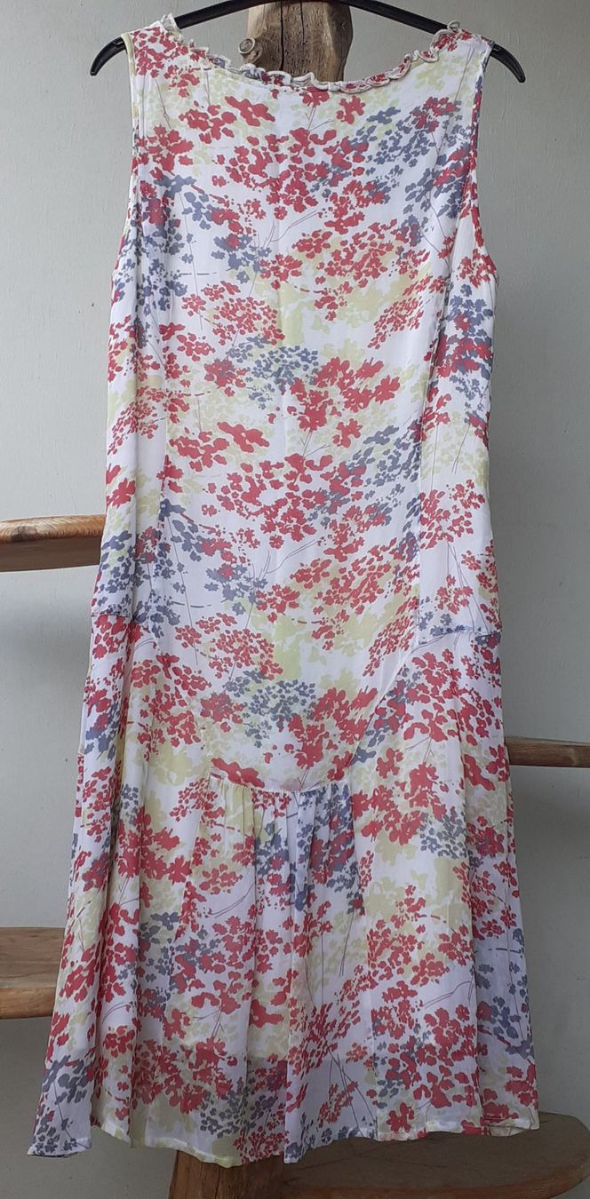 Kleider: Simclan Kleid, 38 – Gebraucht aus Bern von Solarsystem 3