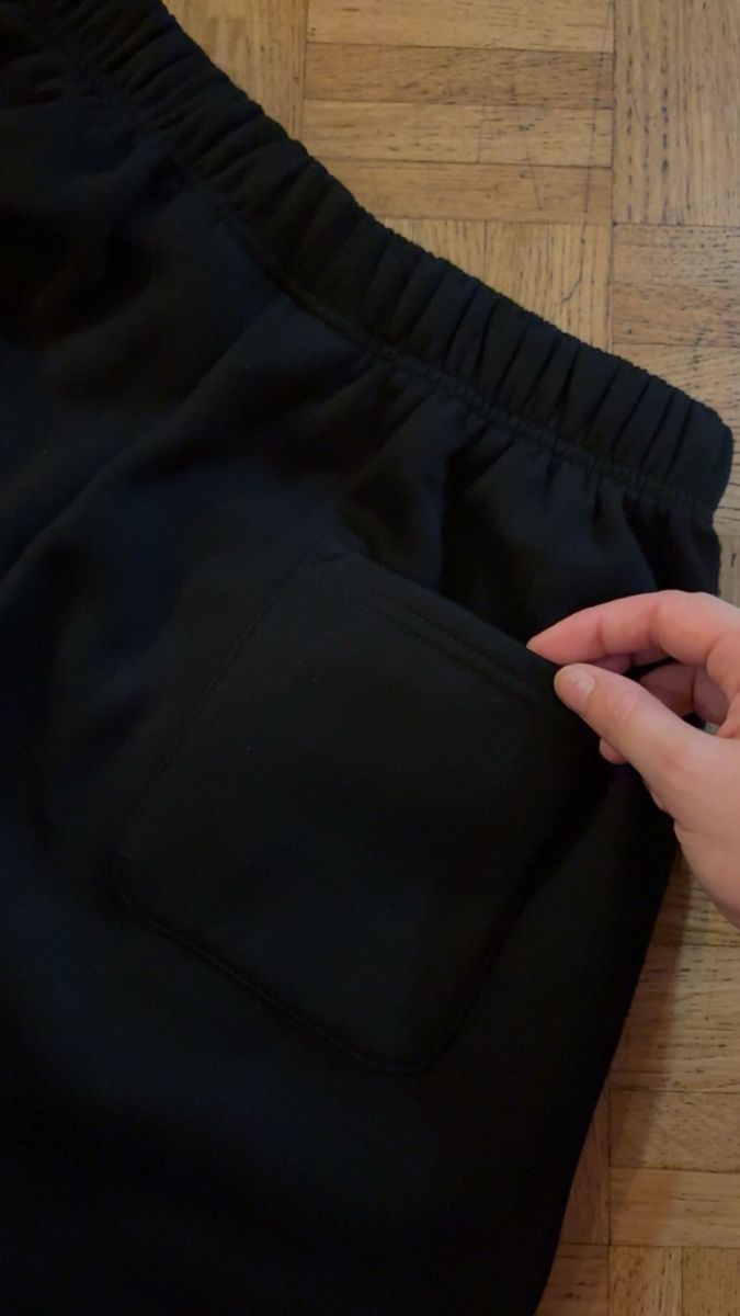 Hosen: Essentials Jogginghose Schwarz - Grösse S – Neu (gemäss Beschreibung) aus Wallisellen von ac.wa 3