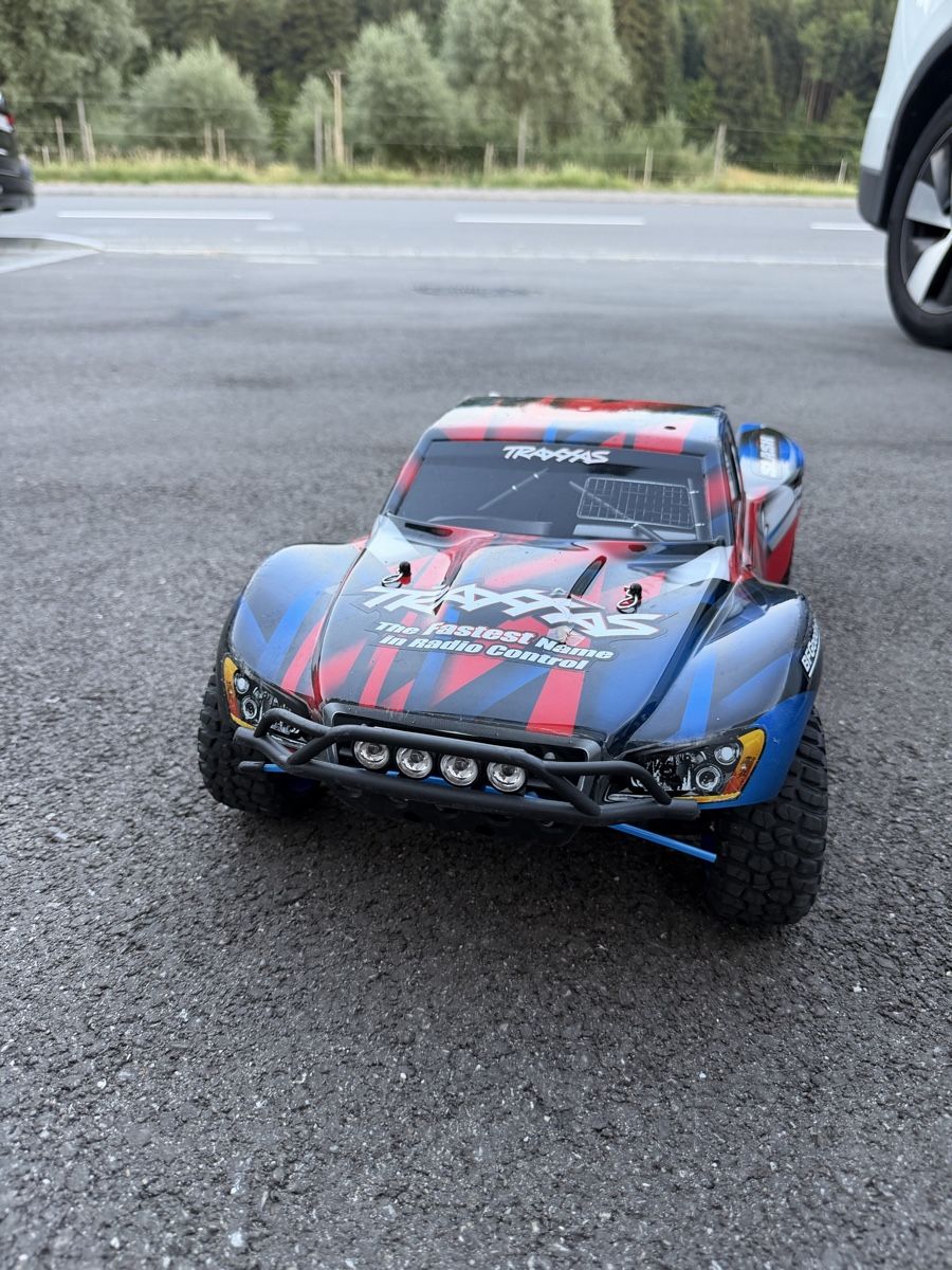 Traxxas Modellismo RC: Traxxas slash ready to race – Usato da Reinach AG venduto da Undercover162 1