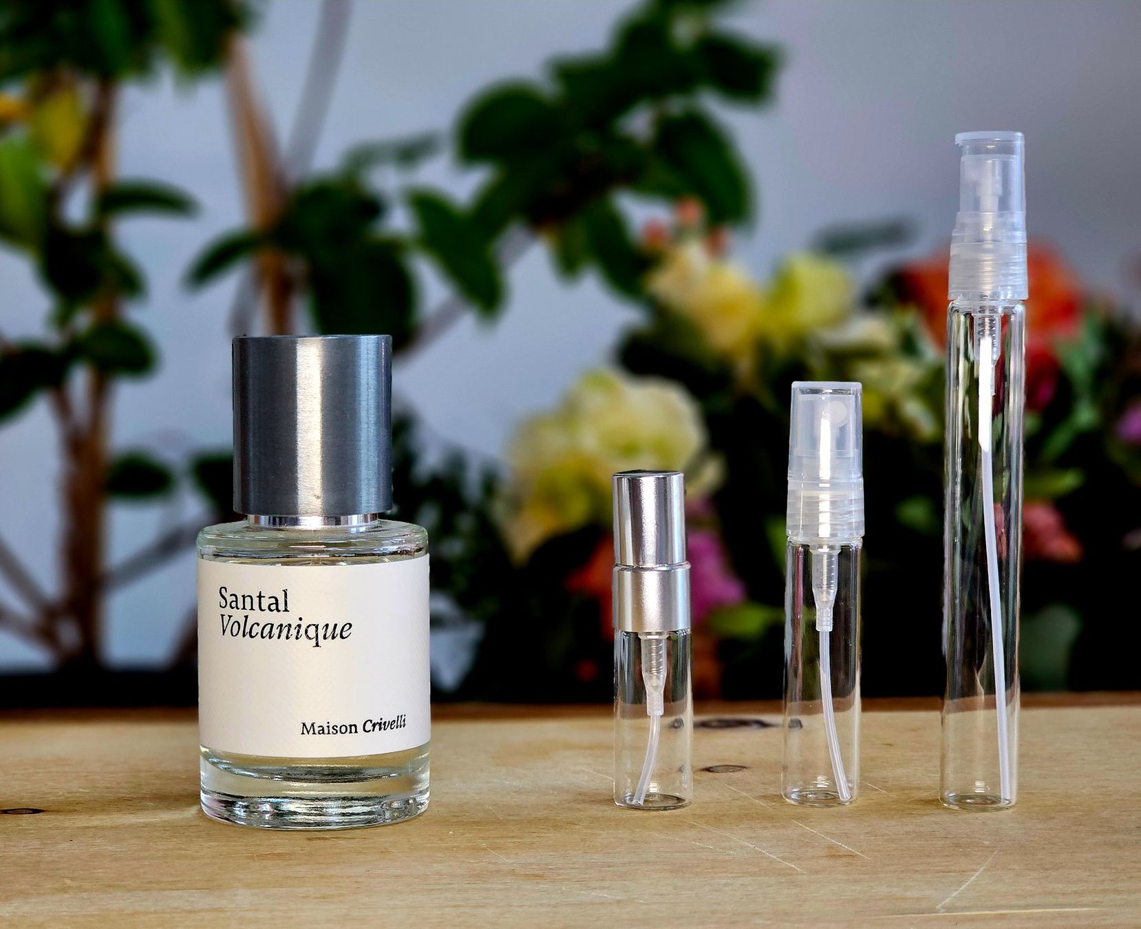 Profumi & Eau de Toilette: Santal Volcanique, Crivelli - Echantillon 3ml, 5ml, 10ml – Nuovo (secondo la descrizione) da Riehen venduto da ced_gs5t