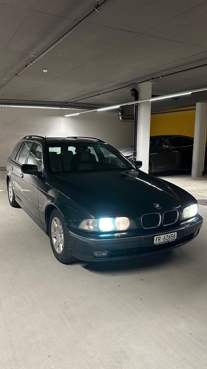 BMW 528i Touring