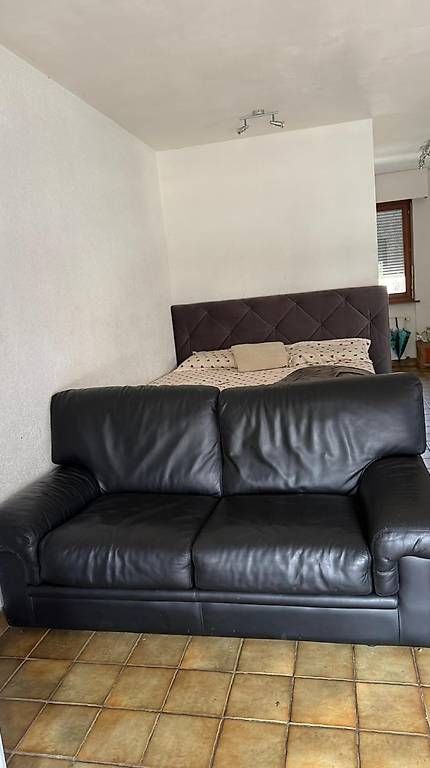 Sofas: Canapé lit  – D'occasion à Sion par alan_cerro