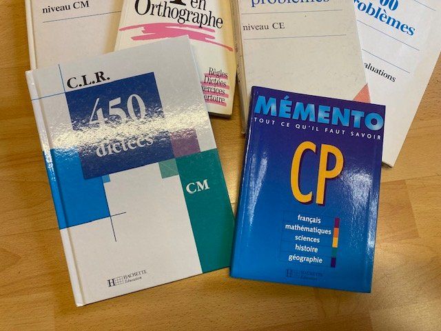 Libri: Divers livres Bled avec corrigés et 2 dictionnaires – Nuovo (secondo la descrizione) da Vauderens venduto da lau260962 4