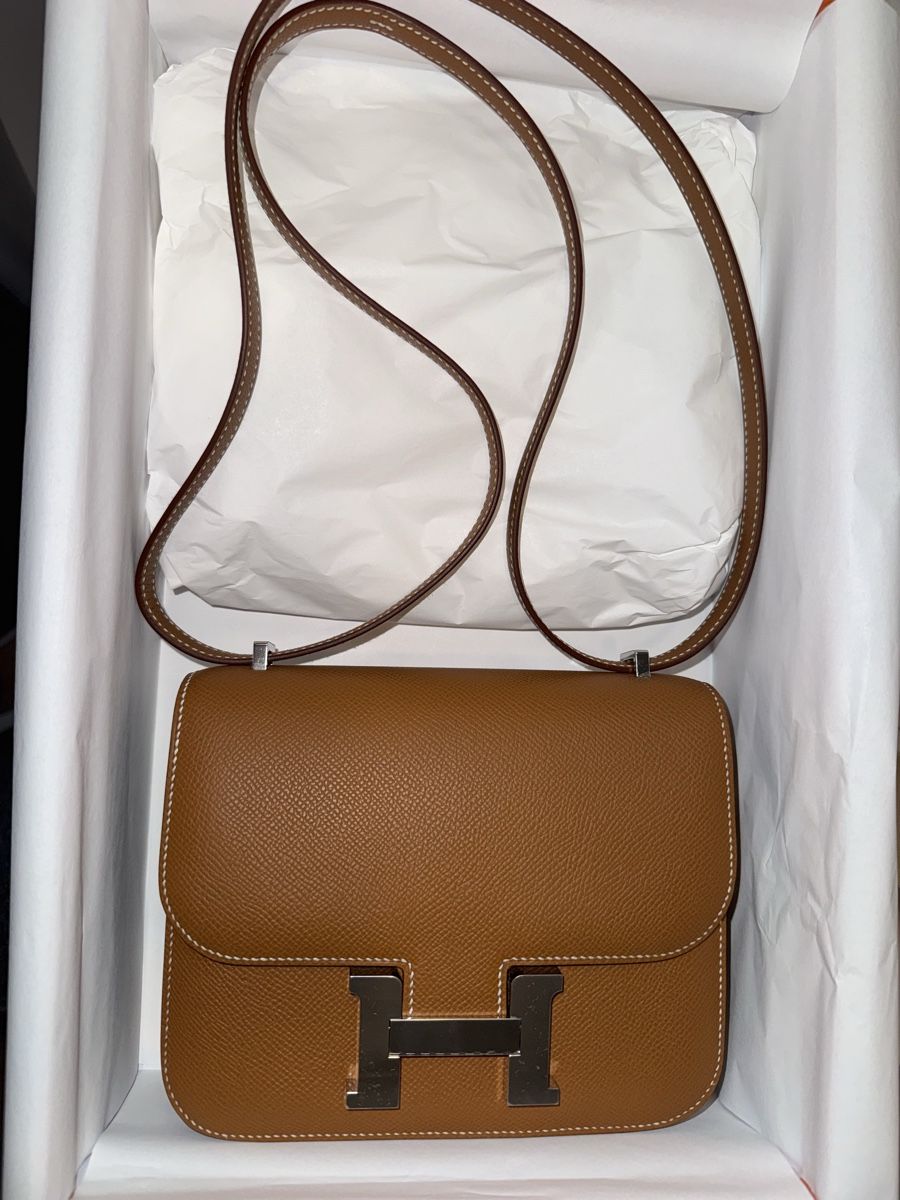 Hermès Taschen für Damen: Hermès Constance Mini  Bag, Gold Epsom G Stamp – Neu und originalverpackt aus Genève von Lux_trend26 2