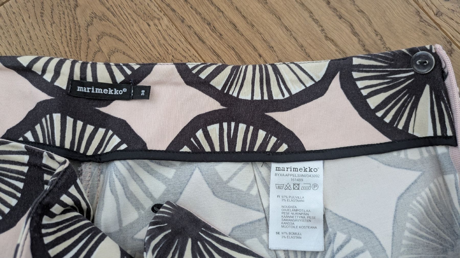 Marimekko Pantaloni: Marimekko Sommerhose Gr. 38 – Usato da Zürich venduto da broedl 1