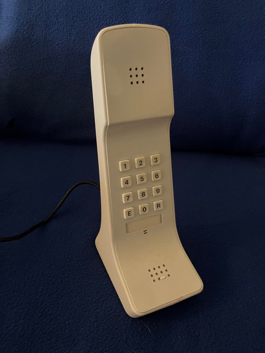 Telefoni: altes Telefon – Difettoso da Zürich venduto da Sophierecords