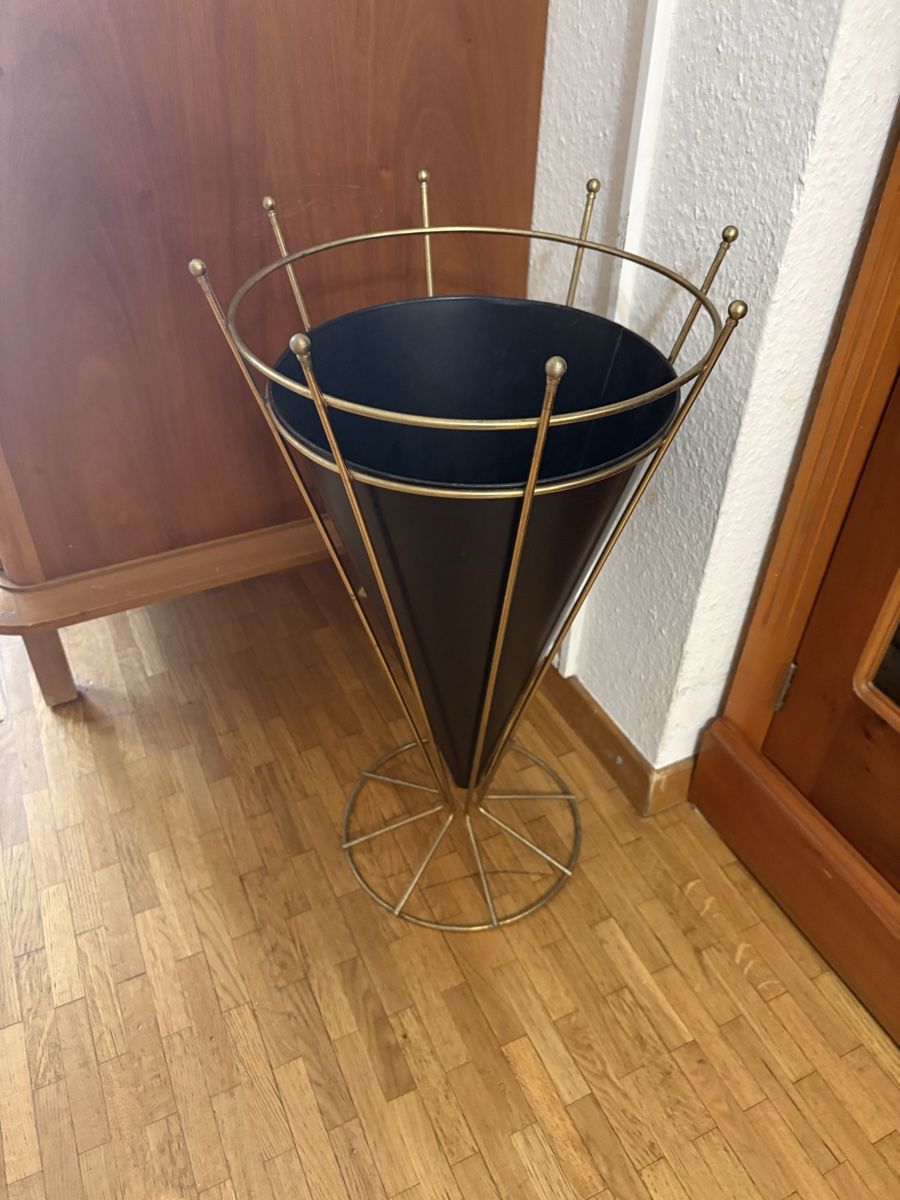 Altri mobili per ufficio: Porte parapluie vintage Vitra – Usato da petit lancy venduto da FerreiraLuis