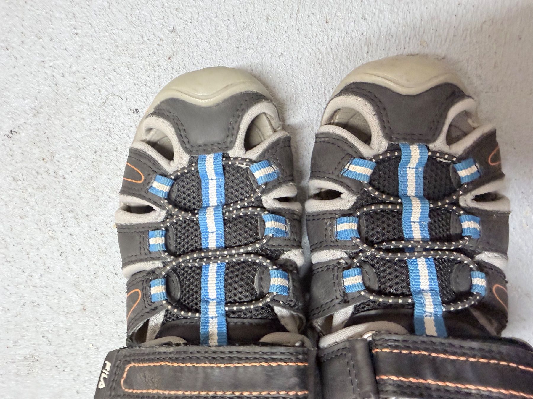 Fila Scarpe per ragazzi: Kinder Sandalen Fila Grösse 29 – Usato da ZÜRICH venduto da ellison82 1