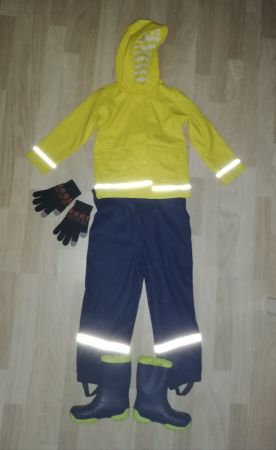 Veste + pantalon 110 + bottes pluie (28)
