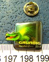 GRUNDIG 3D TV MIT KROKODIL PIN