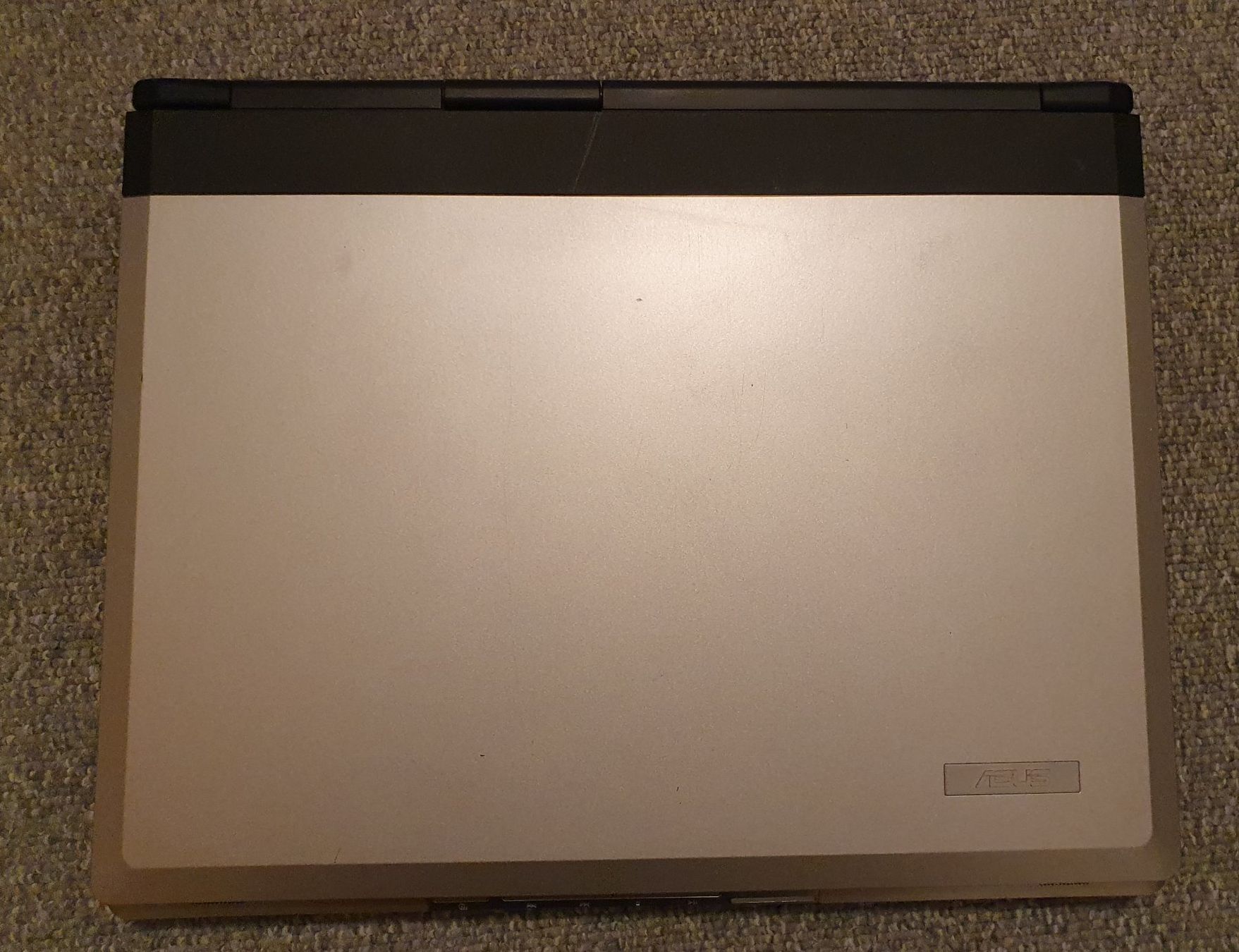 Asus Notebook: Asus A6000 A6U, Antix Linux, Mit Netzteil, Akku defekt – Usato da Winterthur venduto da E-Frosch 1