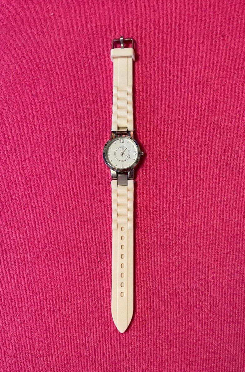 Orologi: Uhr weiss - silbrige Ziffern – Usato da Villnachern venduto da Durot