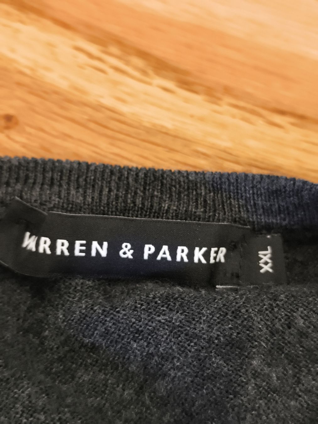 Maglioni & Felpe: Warren & Parker Herren Pullover V-Ausschnitt  Gr.XL(A16) – Usato da Künten venduto da Schnaepplihuus 1