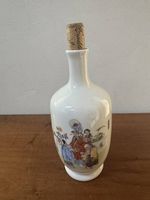 Bouteille / carafe chinoise en porcelaine de Jingdezhen 