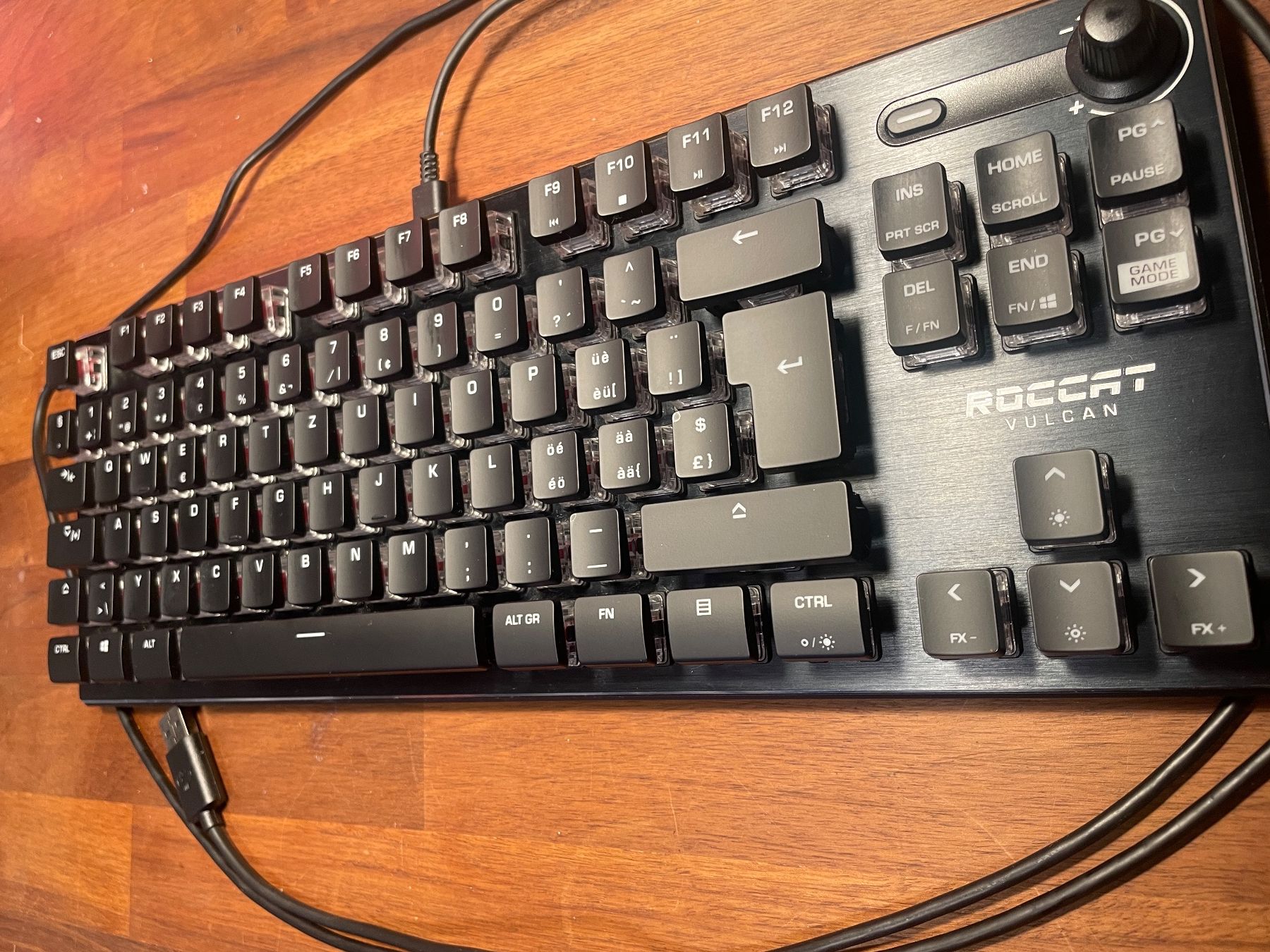 Roccat Tastiere: ROCCAT Vulcan TKL Tastatur – Usato da Melchnau venduto da Fam.Meyer 2