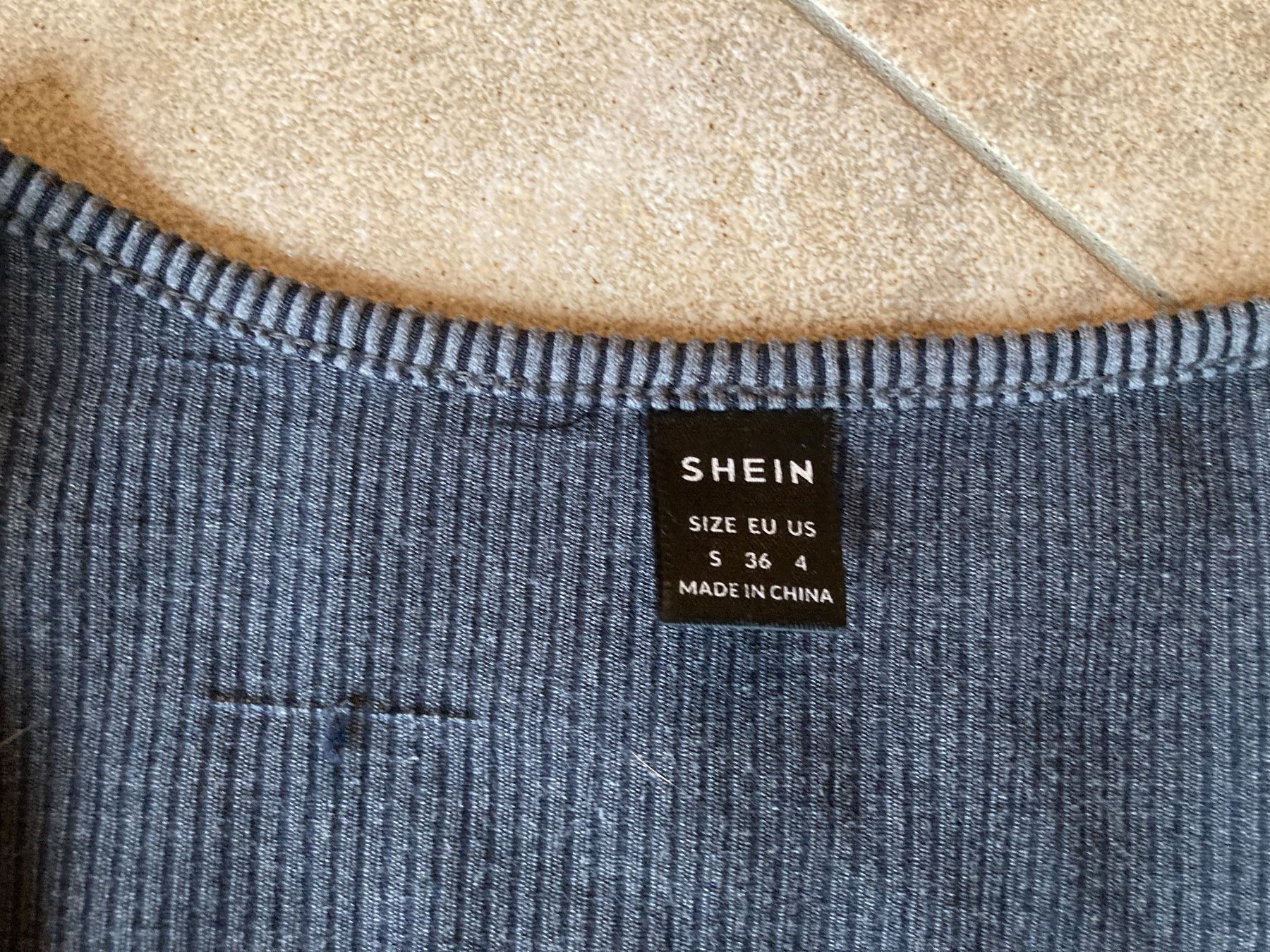 Shein T-shirt: Shein Rippstrick Top/Shirt , Grösse S – Usato da Gelterkinden venduto da froggy80 2
