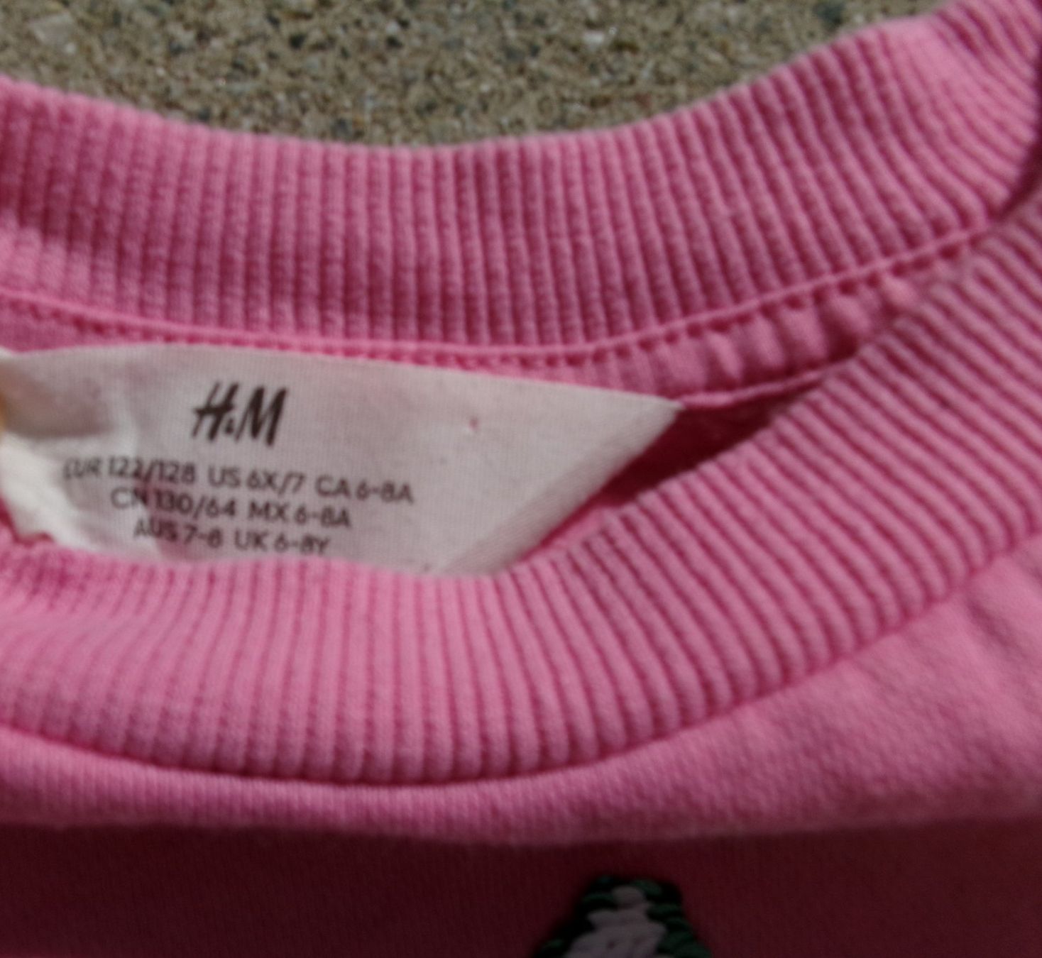 Lotti & Set di vestiti: 4 Pullover Einhorn Rosa 122 / 128 C&A  H&M – Usato da Winterthur venduto da blumeblau77 5