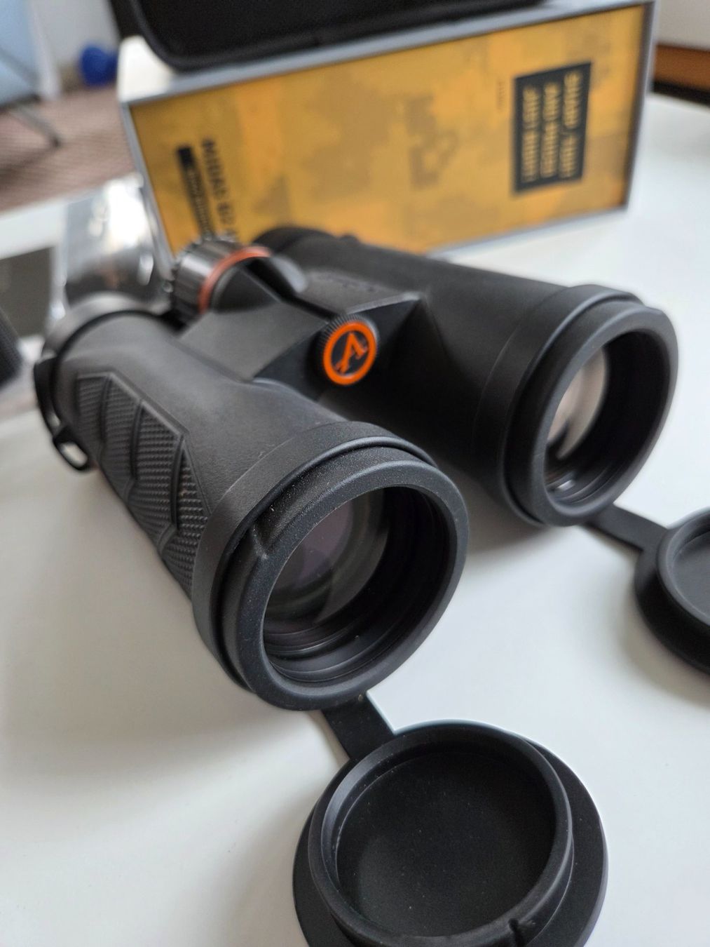 Feldstecher: Athlon Midas G2 UHD 8X42 – Gebraucht aus La Chaux-de-Fonds von Tayoo