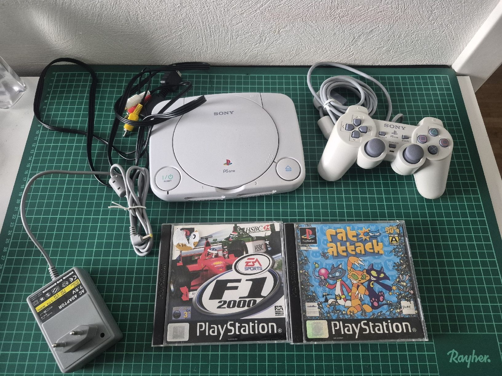 Sony Konsolen: Sony PlayStation 1,  PSone Console with Games and Controller – Neu (gemäss Beschreibung) aus Meyrin von Retro-GZ