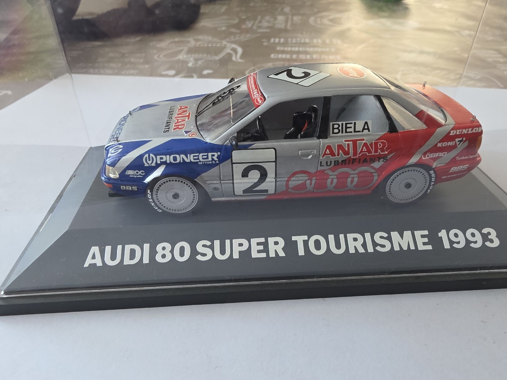 Audi Modellini d'auto: Audi 80 Super Tourisme 1993 – Nuovo e nell'imballaggio originale da Alpnach Dorf venduto da Claudio1488