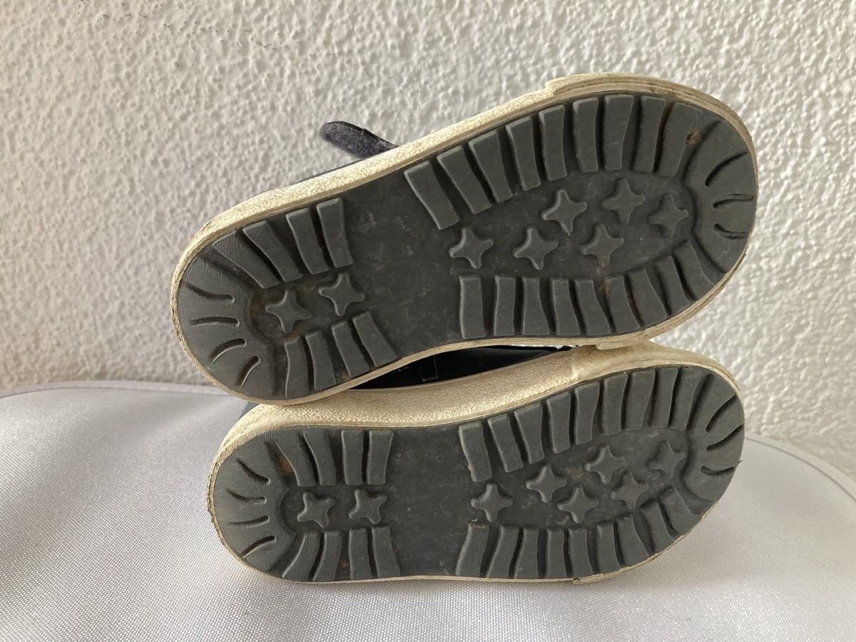Schuhe für Jungen: Schuhe Grösse 24 – Gebraucht aus Sarmenstorf von ramoeneli 3