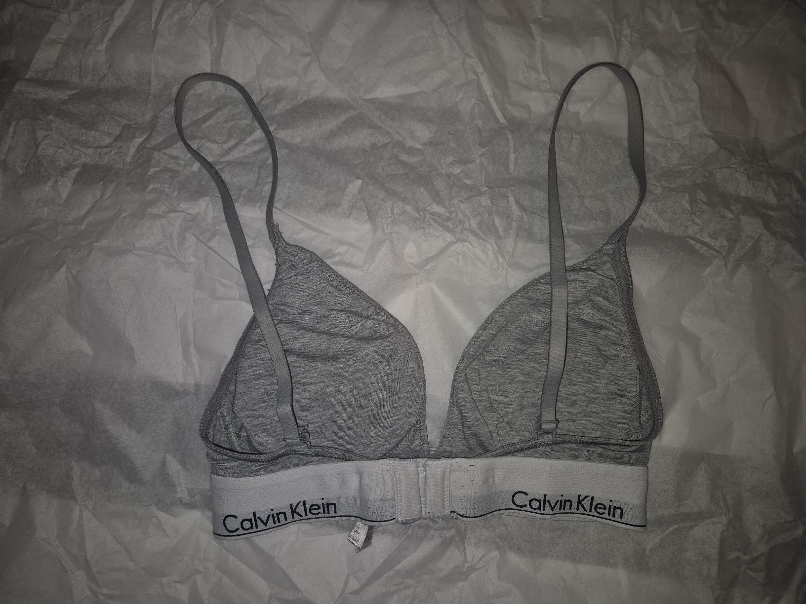 Calvin Klein Sonstige Unterwäsche: Calvin Klein BH, Grau, Grösse XS / 80B – Gebraucht aus Richterswil von ChristinW01 1