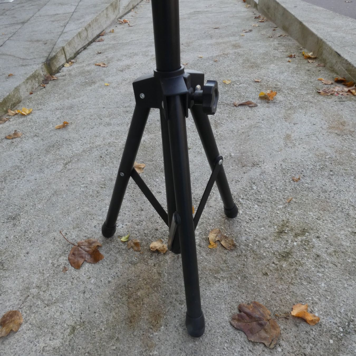 Supporti per strumenti musicali & leggii: Notenständer Thomann (MA214) – Usato da Basel venduto da B.W.B. 4