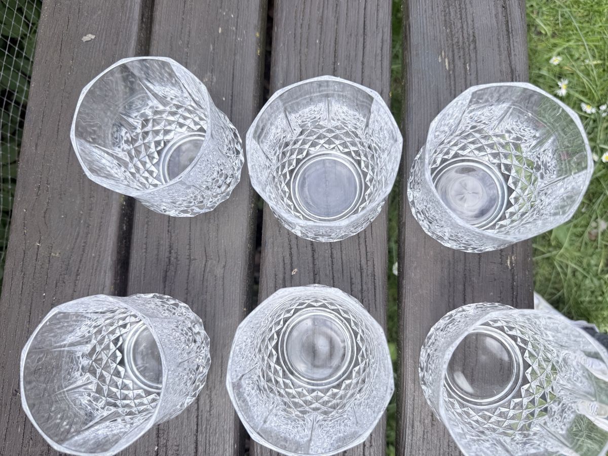 Gläser: 6 Kristall Wassergläser Bleikristall Schliff Gläser Top – Gebraucht aus Zürich von Krikri21 2