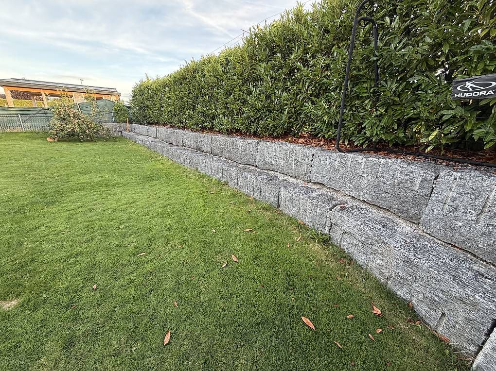 Steine & Dachziegeln: Granit Quader – Gebraucht aus Kesswil von Blackmalibu 1