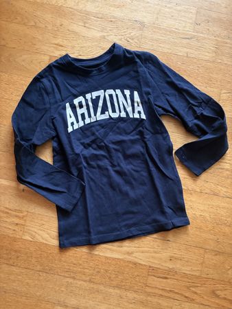 Schönes Langarmshirt Gr. 128, Neu