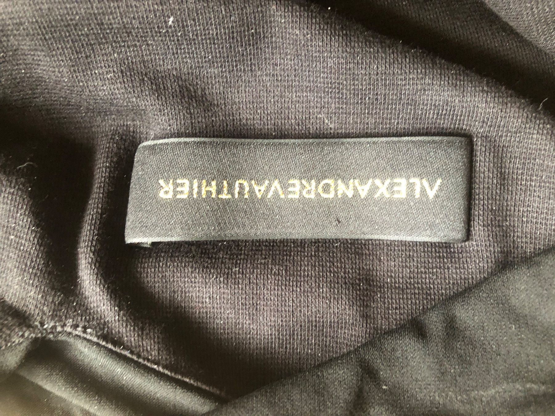 Vestiti: Alexandre Vauthier, robe noire – Usato da Genève venduto da dachaw 3