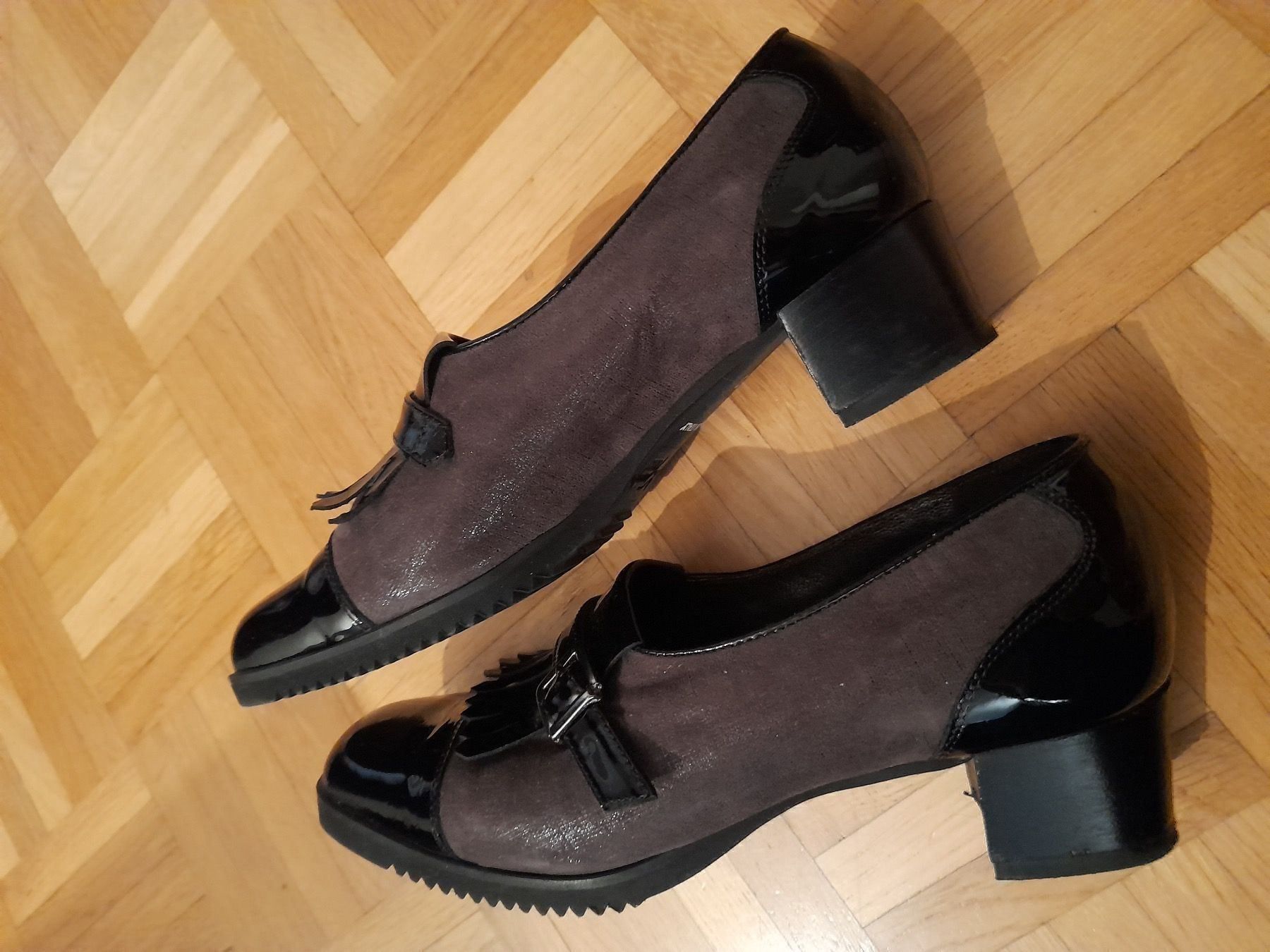 Scarpe da donna: Pumps (Grösse 37) – Usato da Luzern venduto da anni. 1