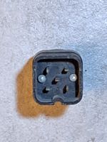 J15 / 5 Poliger Stecker