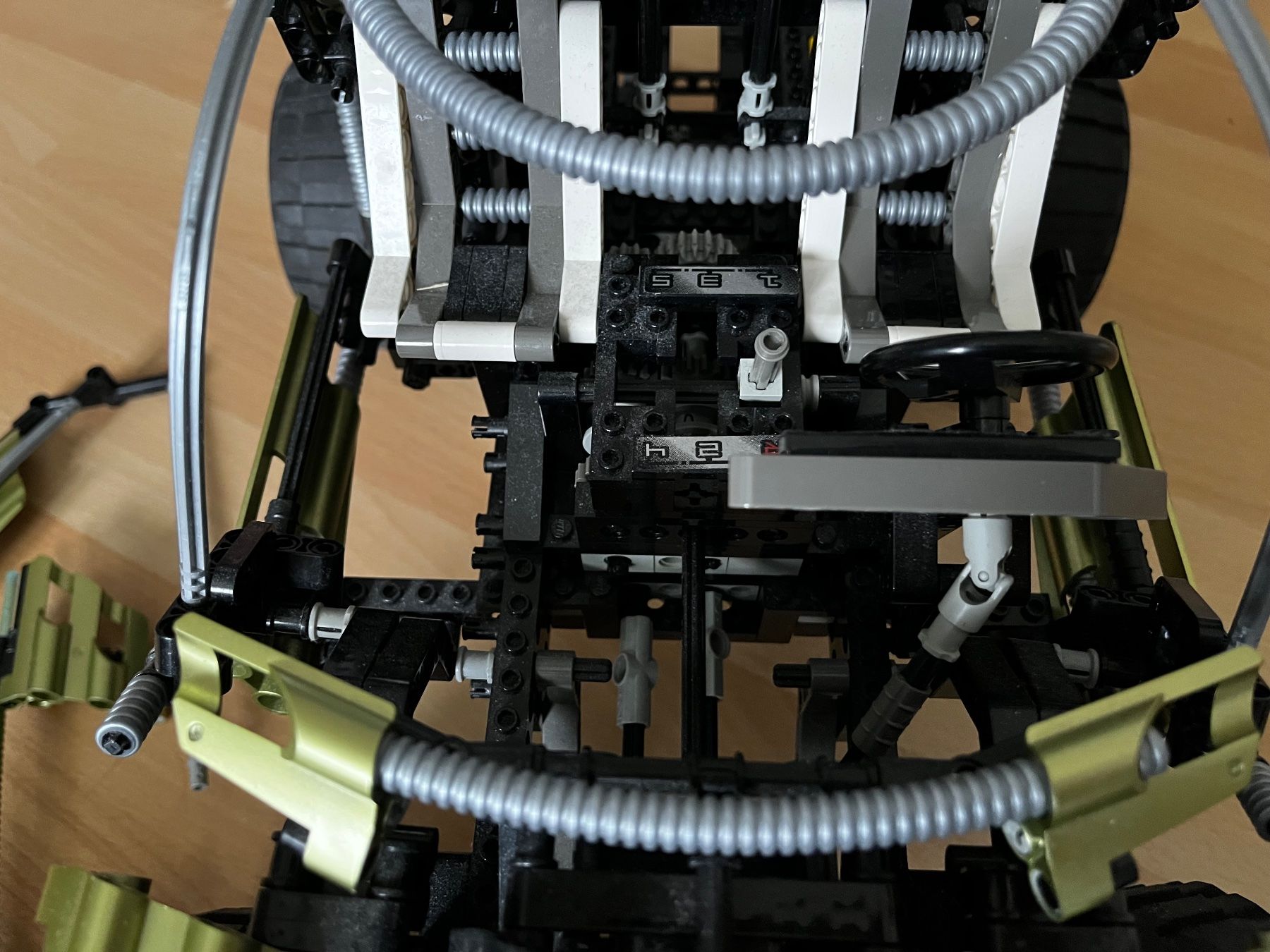 Lego Giocattoli: Lego Technic grosser Off-Roader 8466 – Usato da Gossau SG venduto da Noryflory 4